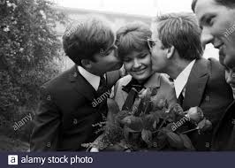 Zuvor hatte die illustrierte „bunte berichtet. Dept Thomas Fritsch Bei Der Hochzeit Waden Bruders Michael Fritsch Und Kathrin Geb Kegler In Hamburg