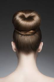 Tarifs coiffure mariee comment changer de coiffure homme tendance bjvn. Trois Coiffures Creatives Pour Des Cheveux Mi Longs Madame Figaro