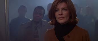 Rene russos hairdo in thomas crown affair. The Thomas Crown Affair 1999