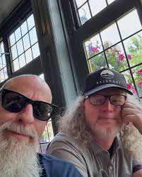 Tomorrow night .. Oil 2 .. live stream .. with my friend Casey Neill … 6pm  pacific .. I think you go to my FB page (s) to log on. It's free ,