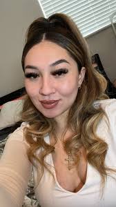 Mia Ashley's Instagram, Twitter & Facebook