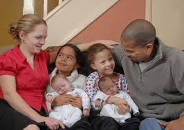 Strange But True Mixed Race Twins One Black One White Babycenter Biracial Twins Black And White Twins Mixed Race Twins