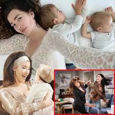 Jacqueline MacInnes Wood brings a ray of sunshine to the Bold and Beautiful  set as she introduces her newborn twin daughters to her onscreen family.  The heartwarming moments that followed turned the