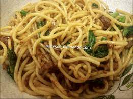 Kilka składników, dosłownie chwila na patelni i pyszne aglio olio ląduje na talerzu. Resepi Aglio Olio Daging