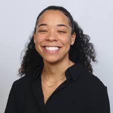 Polly Mclaughlin's Instagram, Twitter & Facebook