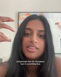 Strong tan-line game, Rosie. Strong to quite strong. He's having a #SB2K17  of his own: http://glfdig.st/E2JzdNi