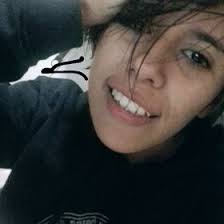 Karina Valles (kariihdzv)