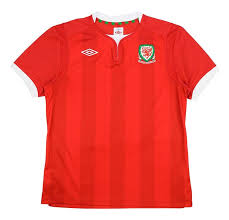 Choose from a wide range of sizes for men, women and children. Wales 2011 Trikots