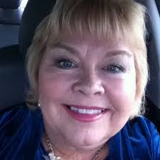 Paula Curry's Instagram, Twitter & Facebook