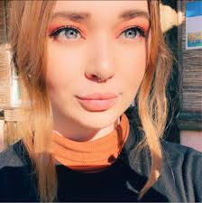 Are there any hair salons in Summerville that specialize in wolf cuts for  longer hair?