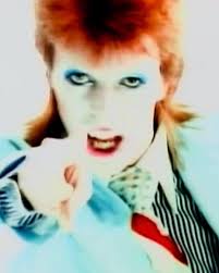 Tickets are on-sale now for our little acoustic run in the Northeast ⭐️  dates & info at nataliemerchant.com/tour 📸 by Mike Lawrie #nataliemerchant  #acoustictour #erikdellapenna #livemusic #discover