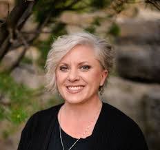 Deserae Johnson's Instagram, Twitter & Facebook