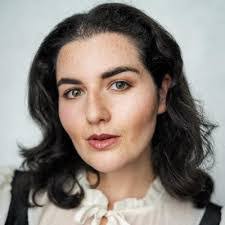 Inga Davis's Instagram, Twitter & Facebook