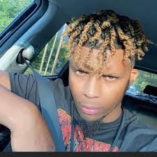 Zach Shue's Instagram, Twitter & Facebook