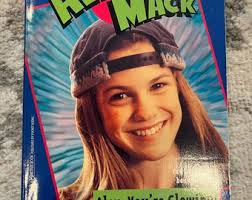 Set of Three 90s Pop Culture Books- Alex Mack, MIB and Mary Kate and Ashley 