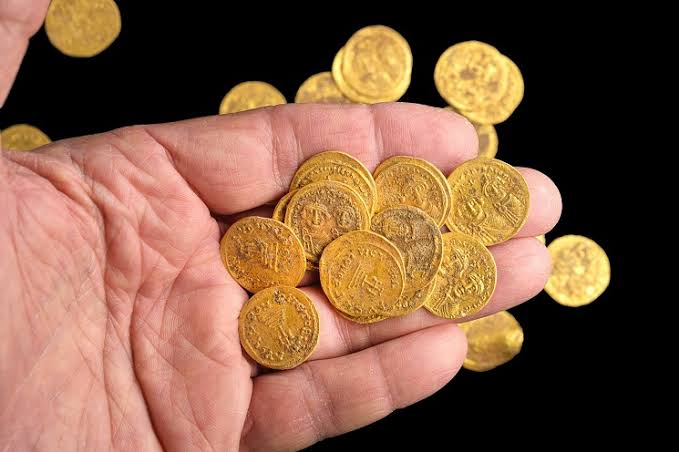 دليل الاستثمار في ليرات الذهب للادخار… الأنواع وأسرار الشراء بدون خسارة