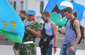Эрлихмана, в городе валка наступавшие немцы впервые встретили сопротивление: Den Vdv V Kieve Kak Desantniki Otmechali Svoj Prazdnik Segodnya