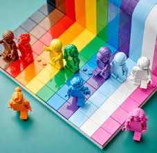 The lego group will be releasing a new set with the lgbtq+ theme being at its core, and the lego group is sending a loud and clear message to the lgbtq+ community that it holds values of. Stil News Der Woche Warum Lego Ein Regenbogen Spielzeug Fur Die Lgbtq Community Verkauft Welt