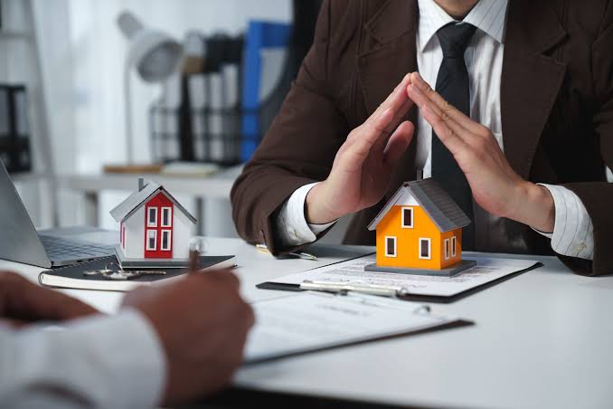 Advisor reviewing an estate plan with clients