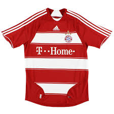 Man muss immer performen! dennoch sieht auch podolski ein, dass die zeit in münchen nicht optimal gewesen sei. 2008 09 Bayern Munich Home Shirt Podolski 11 Xs For Sale 688133