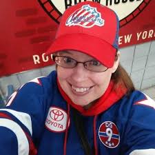 Janet Keyes aka "The Polish Firecracker" 😁💣🎆 (@wigglebuttgirl)