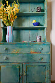 New Video How To Blend Paint With A Spray Bottle And Using Clay Furniture Molds Furniture Painting Techniques Furniture Diy Furniture Makeover