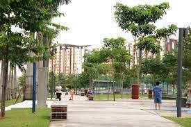 The convenience shops and restaurants are nearby in a short walking distance. Urban Park Bandar Setia Alam Landezine International Landscape Award Lila