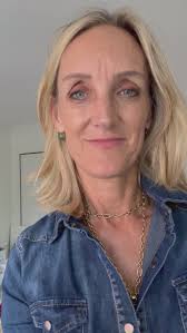 Trendy Readers from Italy