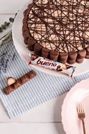 Einfache nutella tiramisu torte mega fluffiger biskuit boden youtube tiramisu torte rezept. Sallys Welt Werbung Kinder Bueno Torte Na Wer Hat Facebook