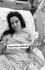 Aslı Bekiroğlu hastane odasından isyan etti: Tek tek sildi! - İzmir Haber -  İzmir Son Dakika Haberleri