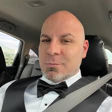 Michael Sandy Claus Sciaraffo