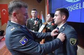 Mancher hatte aber schon in den vergangenen tagen befürchtet, sie. Kosovo Armee In Der Turkei Ausgebildeter Pilot Tritt Seinen Dienst An Nex24 News