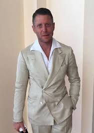 Fortunatamente (o forse il contrario) non assomiglia a nessuno dei due. Andreavitulano Lapo Elkann Mens Fashion Suits Lapo Elkann Blazer Outfits Men