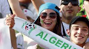  الجزائر  تحقق حلم العرب و تتاهل الى الدور الثمن النهائي (1..2..3..Viva  l’Algérie )  Images?q=tbn:ANd9GcRC1V4szvnzrQpoeLDBdn-2VUxxEhB5Jkwvtqh9B9_Z3bGNTYQyVg