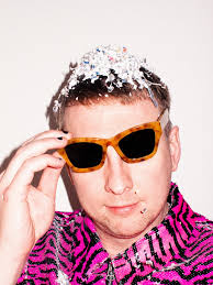 The Queen Mother's pen caused a nuisance!