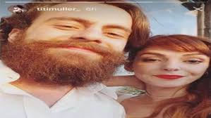 The npi number of thomas bertoni is 1922450907 and was assigned on july 2016. Titi Muller E Tomas Bertoni Guitarrista Da Scalene Estao Namorando Famosos Extra Online