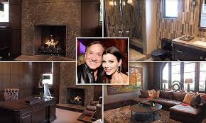 Inside Dr Terry Dubrow S Home Office And Man Cave Heather Dubrow House Heather Dubrow New House Heather Dubrow House Tour