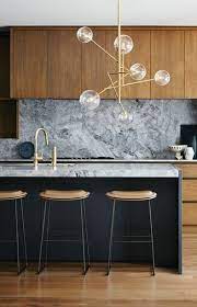 cuisine avec ilot central 27 idees inspirations homelisty en 2020 credence cuisine cuisine moderne cuisines design