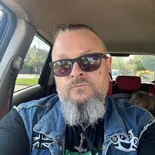 New Frozen Mango Fruit Sticks spotted at Aldi UK 🥭