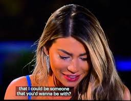 Schaue gerade zum ersten Mal Matt James' Staffel. Ist das das erste Mal,  dass ein/e Lead gefragt hat, was er/sie besser machen könnte? Kam mir wie  ein sehr süßer und fürsorglicher Moment