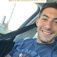 Dean Vose's Instagram, Twitter & Facebook