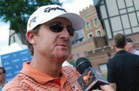 Chris Algiere's Instagram, Twitter & Facebook