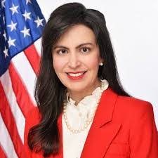 Christina Marsh's Instagram, Twitter & Facebook