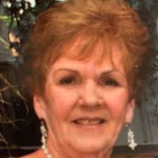 Julia Donohoe's Instagram, Twitter & Facebook