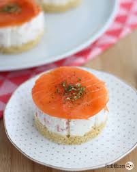 Cheesecakes Saumon Une Entree Bien Fraiche Pour Noel Grace A Ces Cheesecakes Au Saumon Et Fromage Frais La Recette Pour 6