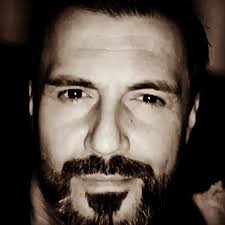 Here's why you shouldn't imitate Roger Federer's slice backhand. Was it  helpful? 💭