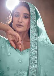 Buy Indian Designer Lehenga Choli in USA, UK, Canada & Worldwide