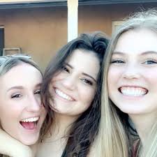 haley montoya (@haleeesm)