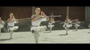 جيت لي (جيت لي) هو واحد من ممثلي الفيلم فنون الدفاع عن النفس، سواء كان كان يا ما كان. Jet Li 1982 The Shaolin Temple 3 Shaolin Kung Fu Training Youtube