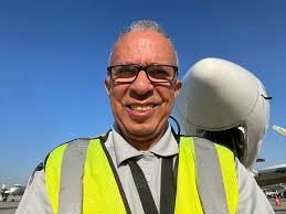 Happy Saturday! Getting ready to receive cargo in Ontario, Ca for UPS.